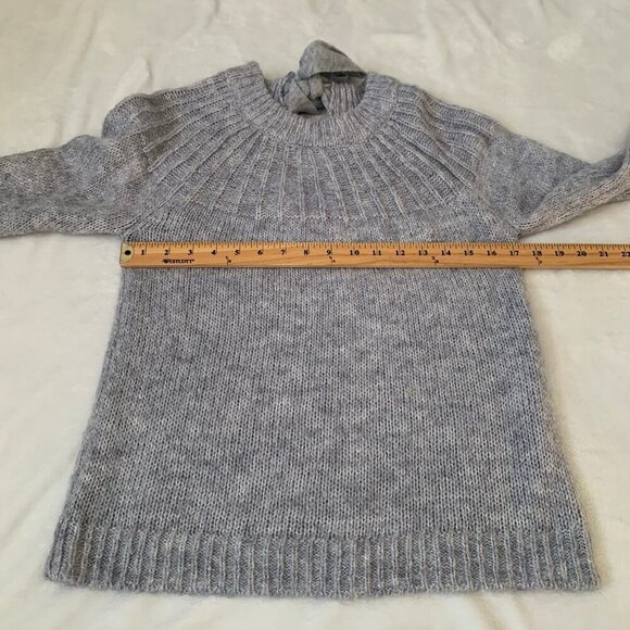 LC Lauren Conrad gray long balloon sleeve crewneck lightweight‎ sweater - Picture 10 of 11